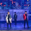 Seventeen kembali membuat terpesona dengan penampilan Hip Hop team membawakan 'Check In' di KBS Gayo Daechukje 2017.