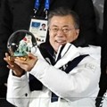 Presiden Korea Selatan, Moon Jae In ikut hadir di penutupan Olimpiade Musim Dingin Pyeongchang 2018.