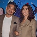 Selvi Kitty dan Suami di Gala Premier Film 'Hongkong Kasarung'