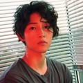 Song Joong Ki di Majalah Esquire Edisi September 2018