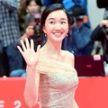Penampilan Soo Ae di acara pembukaan BIFF 2018.