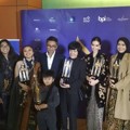 Para Pemenang Piala Citra 2018 Film 'Marlina Si Pembunuh Dalam Empat Babak' Foto Bersama