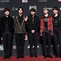 Bangtan Boys hadir di red carpet MAMA 2018 Hong Kong.
