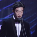 Woo Do Hwan Raih Piala Excellence Award for an Actor in a Monday-Tuesday Drama
