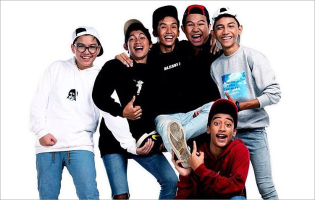 Gabung Boyband LAKI, Abidzar Putra Almarhum Uje Rilis Album Religi