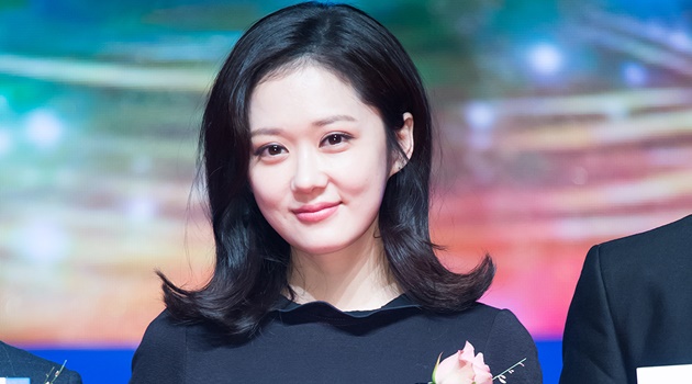 Tak Menua, Foto Ini Bikin Netter Yakin Jang Nara Adalah Vampir