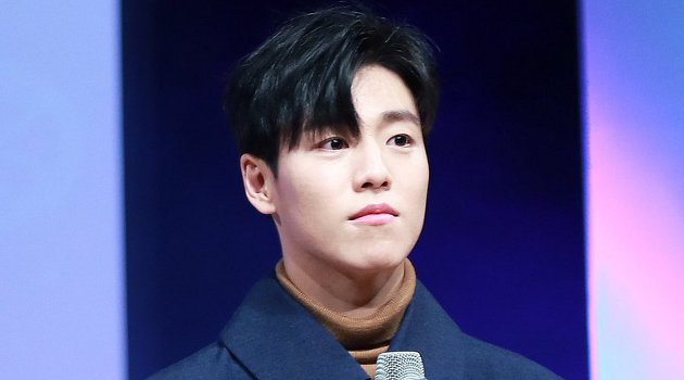 Meski Tak Ada Acara Khusus, Lee Hyun Woo Ceria Saat Berangkat Wamil