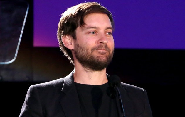 Jalan Bareng Wanita Ini, Tobey Maguire Kencan Lagi?