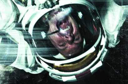 Trailer Baru 'Apollo 18' Perlihatkan Luka Aneh Yang Diderita Astronot di Bulan