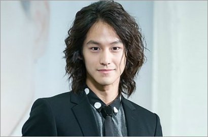 Kim Bum Turunkan Berat Badan untuk Jadi Malaikat di Serial 'Padam Padam'