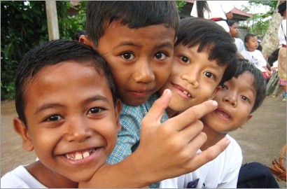 Indonesia Ternyata Negara Paling Bahagia di Dunia