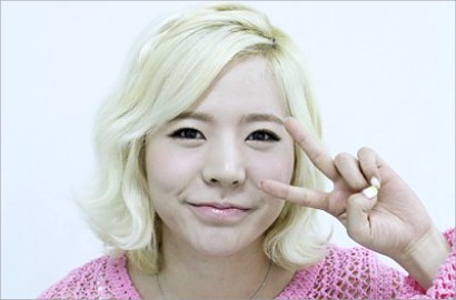 Lembutnya Suara Sunny SNSD Nyanyikan Lagu Soundtrack 'Second Drawer'