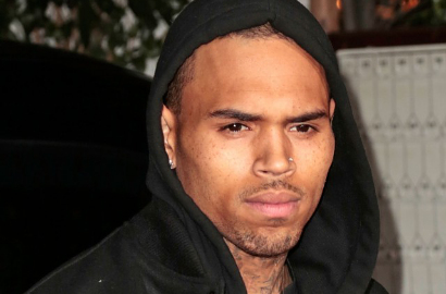 Chris Brown Masuk Rehabilitasi untuk Kendalikan Emosi