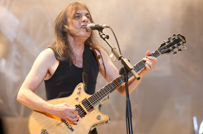 Konfirmasi Gitaris Sakit, AC/DC Tetap Lanjut Bermusik