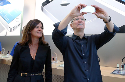 Ahli Strategi dan 'Pembangun Image' Apple Selama 18 Tahun Pensiun