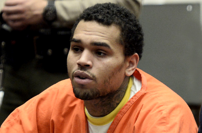 Chris Brown Dapat Tambahan Hukuman Penjara 131 Hari
