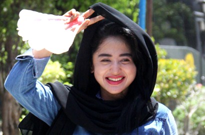 Rumah Dewi Persik Dijaga Ketat Jelang Bebas Hari Ini