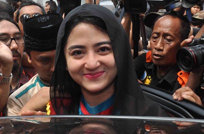 Dewi Persik Akhirnya Buka Suara Soal Pengakuan Punya Suami Baru