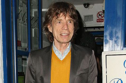 Mick Jagger Akhirnya Jadi Kakek Buyut di Usia 70 Tahun