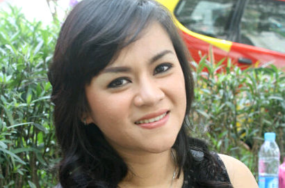Yunita Bebaskan Daus Mini Bertemu Sang Anak