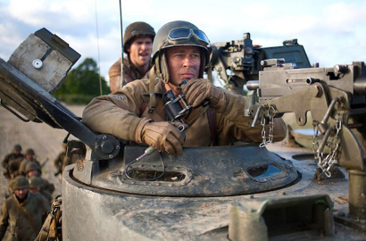 Brad Pitt Pimpin Pasukan Tank di Video Terbaru Film Perang 'Fury'