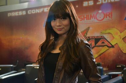 Stella Cornelia : Akting dan Nyanyi Sama-Sama Enak