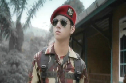 Al Ghazali Jadi Tentara di Video Klip 'Kurayu Bidadari' Versi Militer