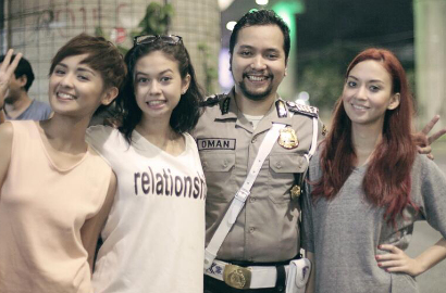 Yuki Kato Pamer Foto Syuting 'Pizza Man' Bareng Joanna Alexandra