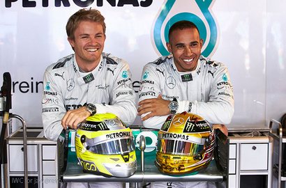 Lewis Hamilton Saling Sikut dengan Nico Rosberg di Mercedes?