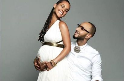 Rayakan Ultah Pernikahan, Alicia Keys Umumkan Kehamilan Anak Kedua