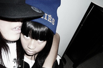 Agnes Monica Bangga Promosikan Keponakannya Chloe X