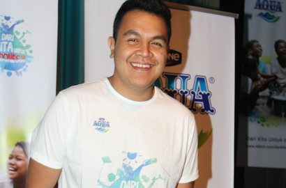 Punya Fans Bule, Tapi Tulus Belum Rencana Konser di Luar Negeri