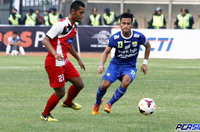 Persib Bandung Pesta Gol Usai Bantai Persijap di ISL 2014