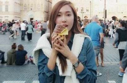 Jessica SNSD Upload Foto Ceria di Praha