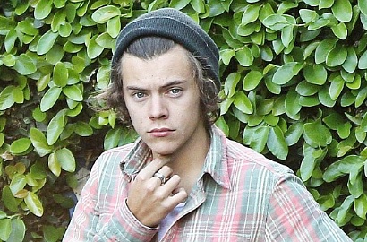 Harry Styles Kaget Taylor Swift Masih Belum Bisa 'Move On'