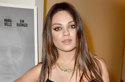 Hamil Tua, Mila Kunis Suka Telanjang