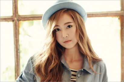 Tak Tampak di Bandara, Jessica Mengaku Telah Dikeluarkan dari SNSD?