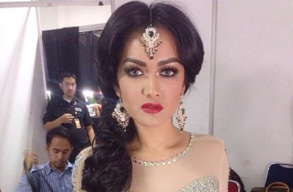 Julia Perez Alami Cerita Mistis Sebelum Suntik Sperma