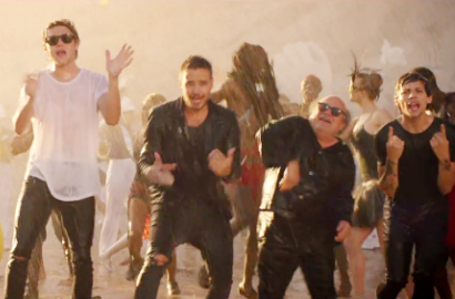 One Direction Hujan-Hujanan di Video Klip 'Steal My Girl'