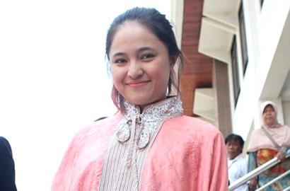 Ibunda Ingin Marshanda Kembali Pulang ke Rumah