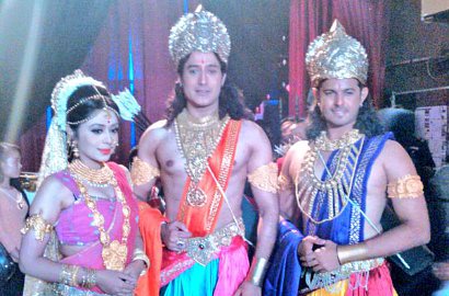 Neha Sargam dan Gagan Malik Memukau Buka 'Mahacinta Show' dengan 'Ramayana'