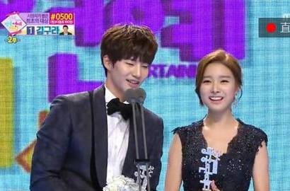 Song Jae Rim-Kim So Eun Menang 'Best Couple' MBC Entertainment Awards