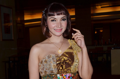 Roro Fitria Senang Dapat Banyak Kejutan di Ultah ke-26