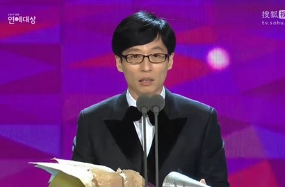 Yoo Jae Seok Menang Lagi di SBS Entertainment Awards 2014