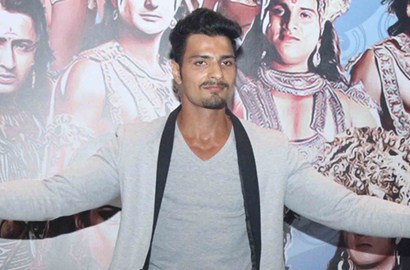 Vin Rana 'Mahabharata' Sampaikan Bela Sungkawa untuk AirAsia QZ8501
