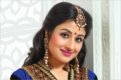 Paridhi Sharma 'Ratu Jodha' Akui Tertarik Pada Puisi