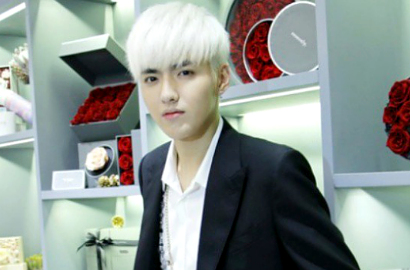 Kris Eks EXO Tampil Cool dengan Rambut Silver di Majalah Tiongkok