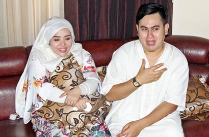 Tampil Kompak, Nassar Tepis Isu Pisah dengan Muzdalifah