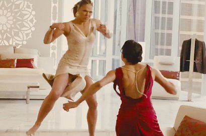 Dua Wanita Seksi Bertarung di 'Furious 7'
