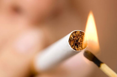 Netter Kecam Foto Balita Diberi Rokok oleh Ibunya Sendiri